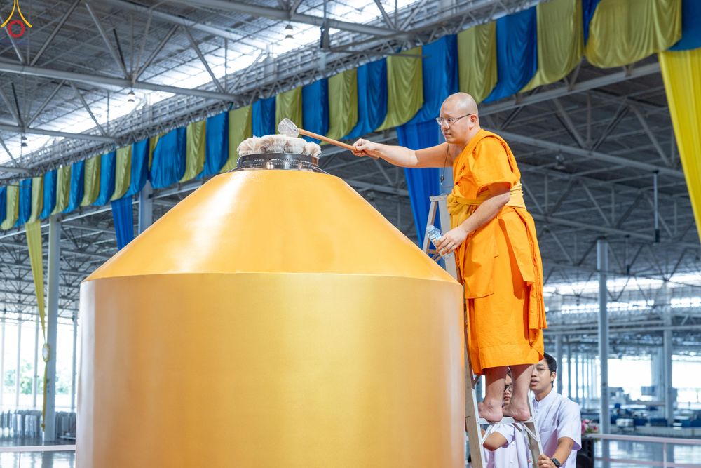 ภาพ No.286424:วันอาทิตย์ที่ 13 กรกฎาคม พ.ศ.2568 พิธีปฎิบัติธรรม และพิธีจุดเทียนใจ ไฟนิรันดร์ อนันตชัย ณ สภาธรรมกายสากล วัดพระธรรมกาย