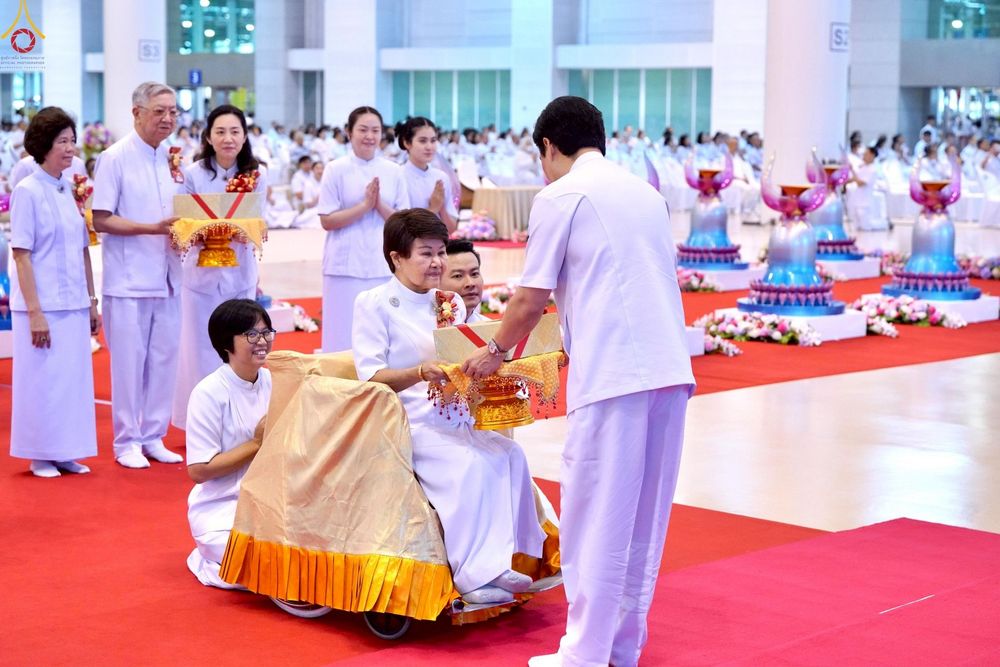 ภาพ No.244139:วันอาทิตย์ที่ 7 กันยายน พ.ศ. 2568 พิธีทอดผ้าป่าสมทบกฐินวัดพระธรรมกาย และสมทบกฐิน 30,000 วัดทั่วไทย ครั้งที่ 2 ณ ห้องแก้วสารพัดนึก 1 วัดพระธรรมกาย