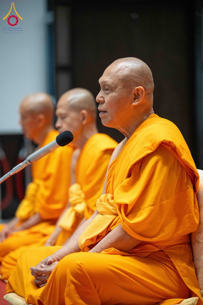 ภาพ No.298207:วันเสาร์ที่ 17 มกราคม พ.ศ. 2569 พิธีบรรพชาอุปสมบท โครงการอุปสมบทหมู่ บูชาธรรมครบ 117 ปี คุณยายอาจารย์มหารัตนอุบาสิกาจันทร์ ขนนกยูง  ณ อุโบสถพระไตรปิฎก วัดพระธรรมกาย