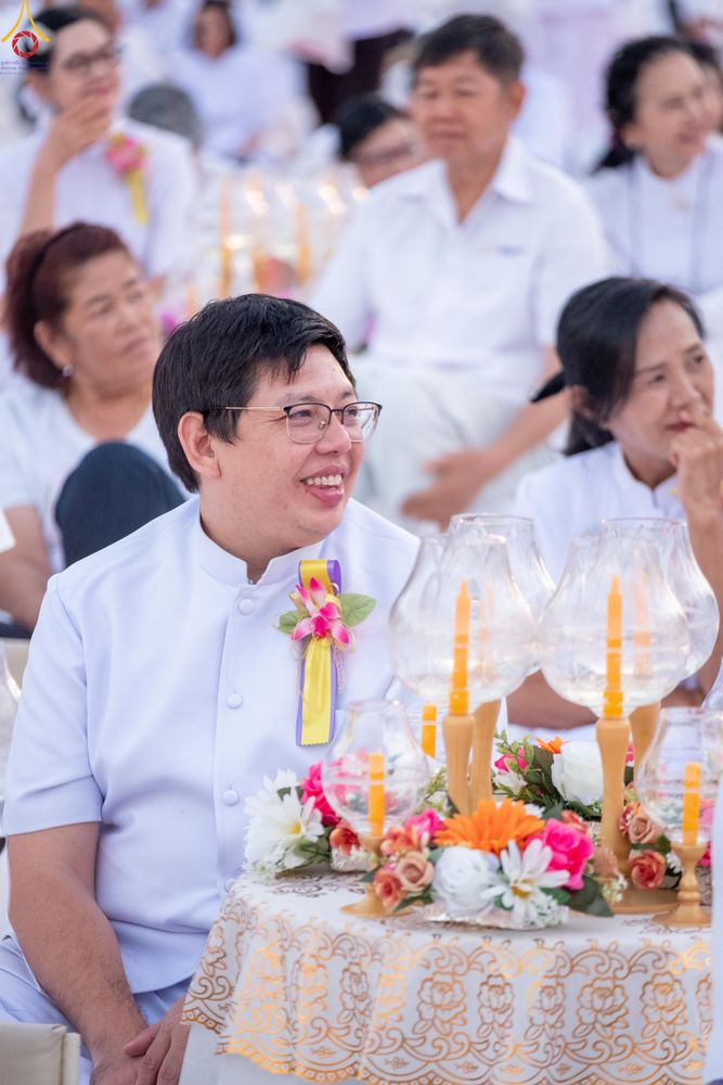 ภาพ No.292034:วันที่ 10 มกราคม พ.ศ. 2569 พิธีจุดประทีปถวายเป็นพุทธบูชา และบูชาธรรมมหาปูชนียาจารย์  ณ อนุสรณ์สถานคลองบางนางแท่น อ.สามพราน จ.นครปฐม ในโครงการธรรมยาตรา กตัญญูบูชา มหาปูชนียาจารย์ พระมงคลเทพมุนี(สด จนฺทสโร) พระผู้ปราบมาร อนุสรณ์สถาน 7 แห่ง ปีที่ 14