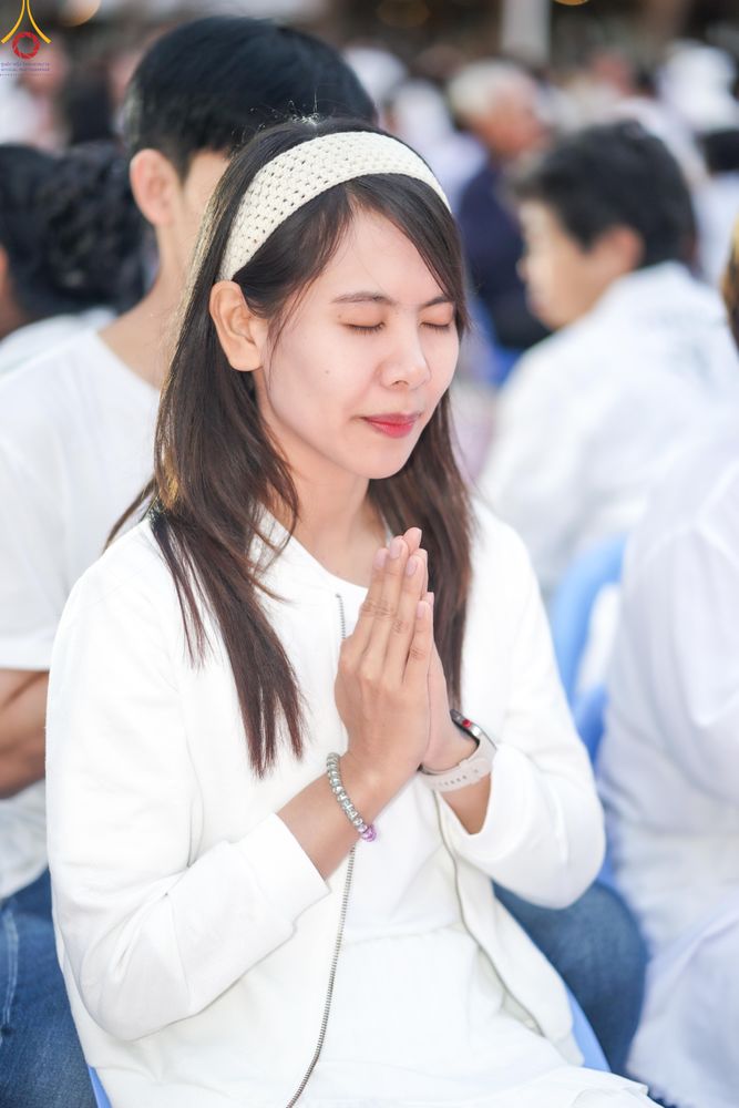 ภาพ No.289442:วันที่ 7 มกราคม พ.ศ. 2569 พิธีตักบาตรพระธรรมยาตรา ณ อนุสรณ์สถานลำดับที่ 1 สถานที่เกิดด้วยรูปกายเนื้อ อนุสรณ์สถานมหาวิหารพระมงคลเทพมุนี (โลตัสแลนด์) อ.สองพี่น้อง จ.สุพรรณบุรี ในโครงการธรรมยาตรา กตัญญูบูชา มหาปูชนียาจารย์ พระมงคลเทพมุนี(สด จนฺทสโร) พระผู้ป