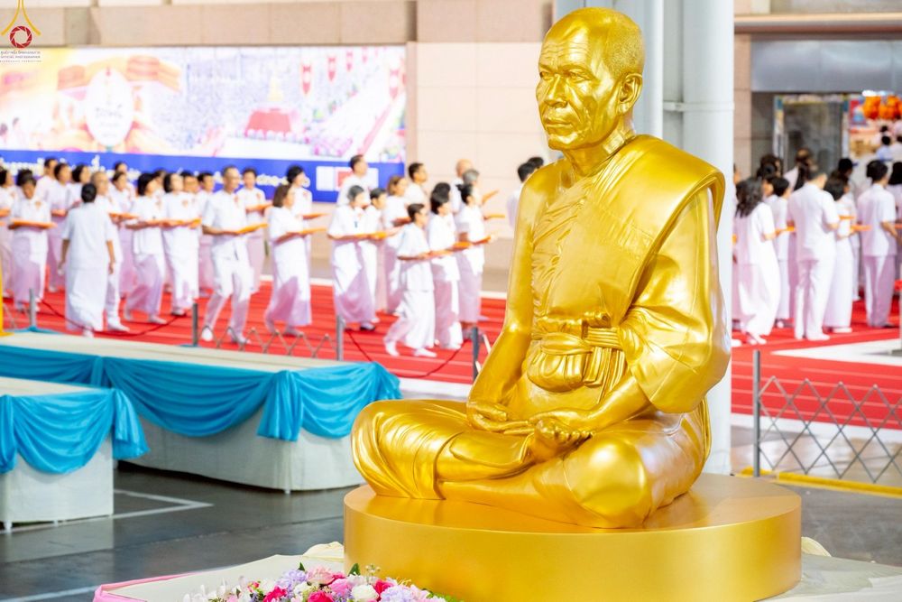 ภาพ No.243978:วันอาทิตย์ที่ 7 กันยายน พ.ศ. 2568 พิธีทอดผ้าป่าสมทบกฐินวัดพระธรรมกาย และสมทบกฐิน 30,000 วัดทั่วไทย ครั้งที่ 2 ณ ห้องแก้วสารพัดนึก 1 วัดพระธรรมกาย