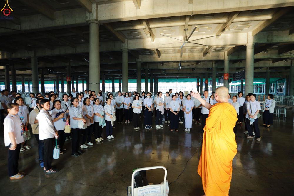 ภาพ No.320031:วันที่ 6 เมษายน พ.ศ.2569 ทีมจัดภัตตาหารประชุมเตรียมงานถวายมหาสังฆทาน 40,000 กว่าวัดทั่วประเทศ บูชาธรรม 82 ปี หลวงพ่อธัมมชโย