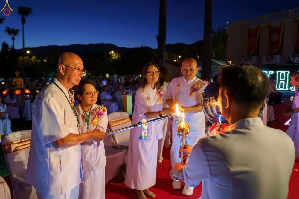 ภาพ No.332832:วันอาทิตย์ที่ 31 พฤษภาคม พ.ศ. 2569 วันวิสาขบูชา ณ วัดพระธรรมกายแคลิฟอร์เนีย  ประเทศสหรัฐอเมริกา