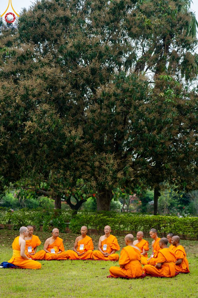 ภาพ No.314620:วันที่ 20 มีนาคม พ.ศ. 2569 พระอาจารย์ แนะนำการปฏิบัติธรรมให้แก่สามเณร  โครงการบรรพชาสามเณร 500 รูป เนปาล ณ วิหารมายาเทวี ประเทศเนปาล