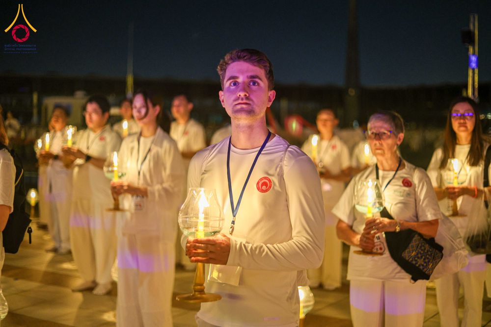 ภาพ No.312345:วันอังคารที่ 3 มีนาคม พ.ศ.2569 พิธีเวียนประทักษิณและจุดมาฆประทีป (ภาพชุดที่ 2) ณ ลานธรรมพระมหาธรรมกายเจดีย์ วัดพระธรรมกาย