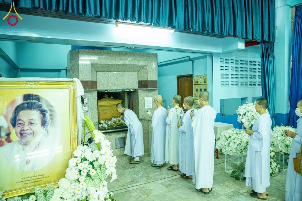 ภาพ No.314388:วันเสาร์ที่ 14 มีนาคม พ.ศ. 2569 งานออกเมรุพระราชทานเพลิงศพ คุณยายอาจารย์ ดร.ตรีธา เนียมขำ  บ.ช., ท.ภ. อายุ 100 ปี ณ เมรุชั่วคราว วัดปากน้ำ เขตภาษีเจริญ กรุงเทพมหานคร
