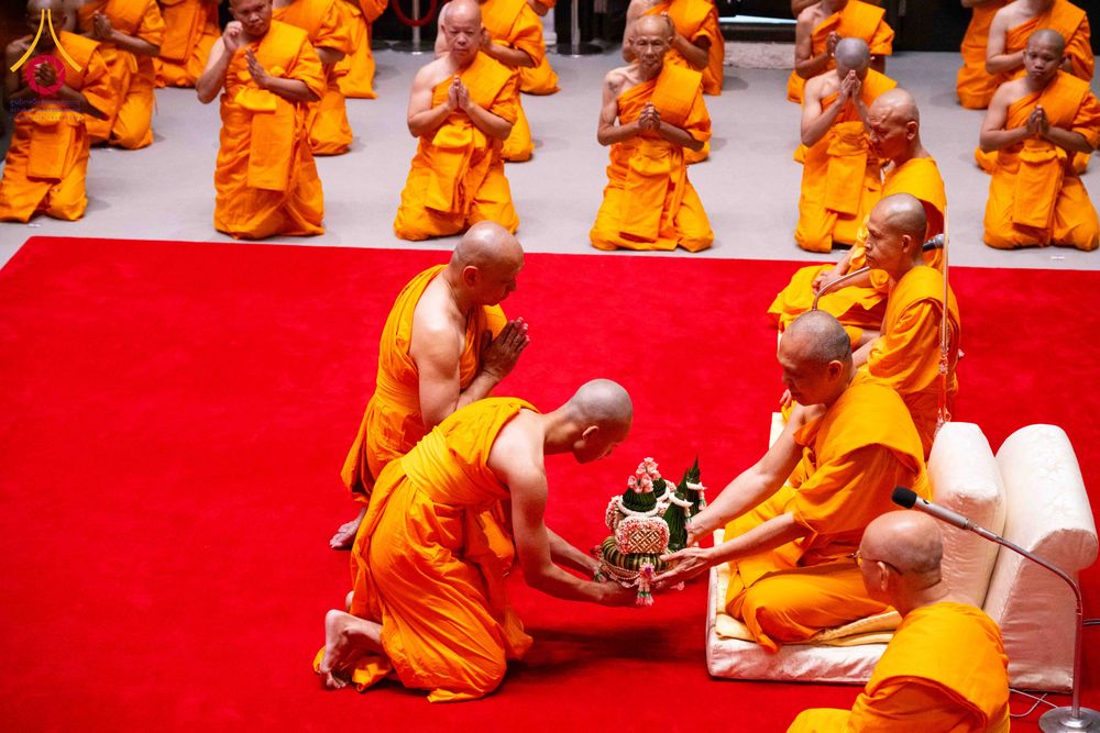 ภาพ No.321394:วันเสาร์ที่ 11 เมษายน พ.ศ.2569 พิธีขอบรรพชา พิธีขอสรณคมณ์และศีล, พิธีถวายบาตร พิธีอุปสมบท โครงการอุปสมบทหมู่ บูชาธรรมหลวงพ่อธัมมชโย พ.ศ.2569 โครงการอุปสมบทหมู่ธรรมทายาท ระดับอุดมศึกษา รุ่น 53 (ภาคฤดูร้อน) ณ วัดพระธรรมกาย ปทุมธานี