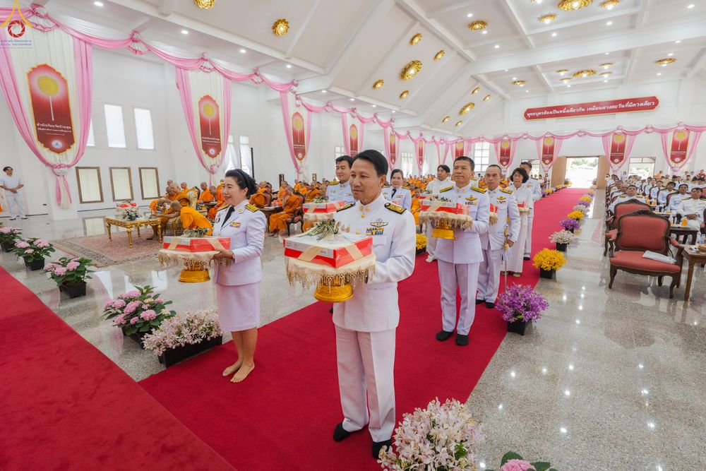 ภาพ No.331837:วันพฤหัสบดีที่ 4 มิถุนายน พ.ศ.2569 พิธีต้อนรับเปรียญธรรม 9 ประโยค และเปรียญธรรม 6 ประโยค  ณ อาคารธรรมสภา วัดบ้านขุน ต.บ่อหลวง อ.ฮอด จ.เชียงใหม่