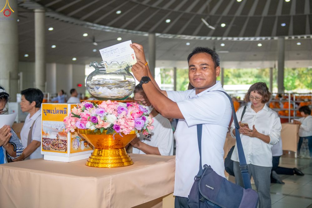 ภาพ No.317566:วันพฤหัสบดีที่ 2 เมษายน พ.ศ.2569 พิธีบุพเปตพลี ครั้งที่ 180 ณ หอฉันคุณยายอาจารย์ฯ วัดพระธรรมกาย