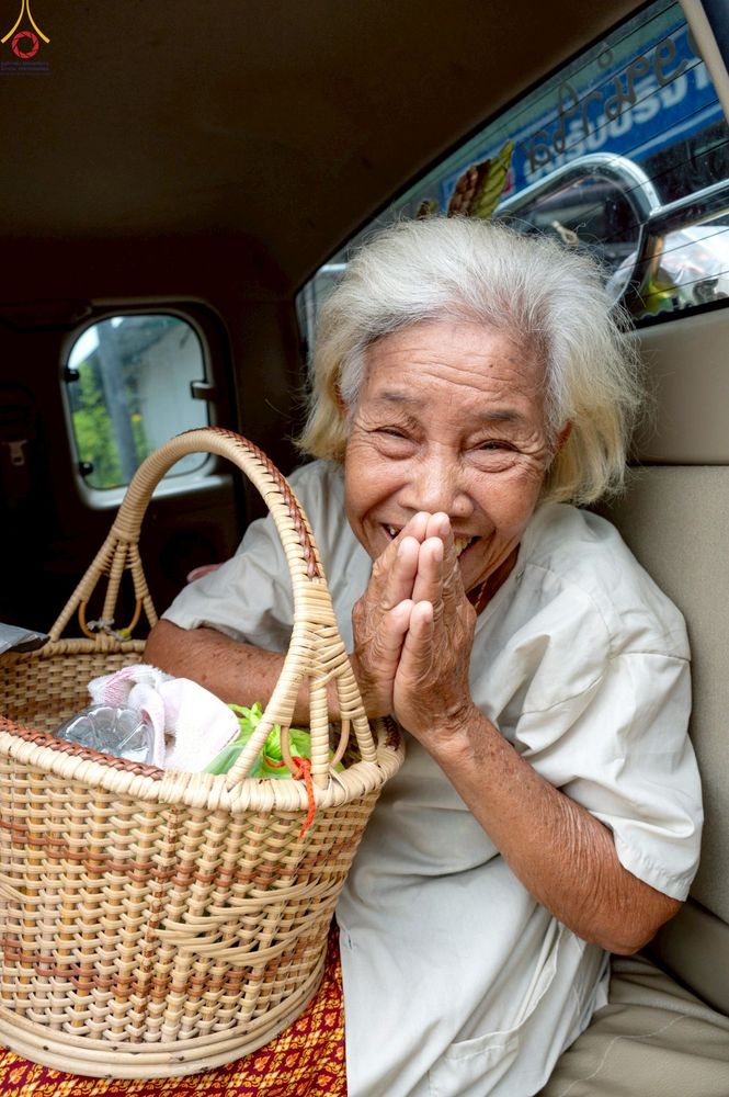 ภาพ No.235515:วันที่ 30-31 กรกฎาคม พ.ศ. 2568 วัดพระธรรมกาย มูลนิธิธรรมกาย ร่วมกับศูนย์ส่งเสริมศีลธรรมจังหวัดสุรินทร์ เปิดศูนย์พักพิงชั่วคราวเพื่อช่วยเหลือประชาชน ผู้อพยพจากเหตุปะทะกันตามแนวชายแดน ไทย-กัมพูชา ตั้งแต่วันที่ 24 กรกฎาคม พ.ศ.2568 เป็นต้นไป