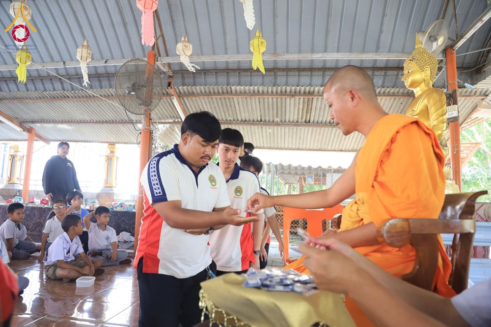 ภาพ No.200141:พิธีทอดผ้าป่าทำนุบำรุงศาสนสถาน ณ วัดบางไผ่นารถ ตำบลบางไทรป่า อำเภอบางเลน จังหวัดนครปฐม ในโครงการธรรมยาตรา กตัญญูบูชา มหาปูชนียาจารย์ พระมงคลเทพมุนี(สด จนฺทสโร) พระผู้ปราบมาร อนุสรณ์สถาน 7 แห่ง ปีที่ 13 วันที่ 22 มกราคม พ.ศ. 2568