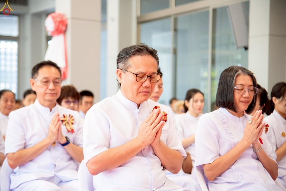 ภาพ No.249300:วันที่ 20 กันยายน พ.ศ. 2568 พิธีประดิษฐานรูปหล่อหลวงปู่วัดปากน้ำ ภาษีเจริญ ณ วิหารพระมงคลเทพมุนี (สด จนฺทสโร) ศูนย์ปฏิบัติธรรมภูเก็ต จ.ภูเก็ต