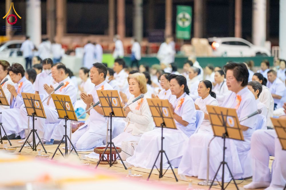 ภาพ No.279048:วันที่ 2 มกราคม พ.ศ.2569 พิธีถวายภัตตาหารเป็นสังฆทาน แด่พระธรรมยาตรา ณ วัดพระธรรมกาย ปทุมธานี ในโครงการธรรมยาตรา กตัญญูบูชา มหาปูชนียาจารย์ พระมงคลเทพมุนี(สด จนฺทสโร) พระผู้ปราบมาร อนุสรณ์สถาน 7 แห่ง ปีที่ 14