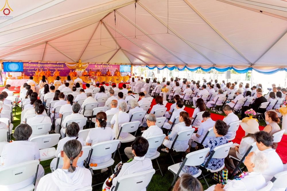 ภาพ No.259336:วันอาทิตย์ที่ 12 ตุลาคม พ.ศ. 2568 พิธีทอดกฐินบรมจักรพรรดิ สร้างอุโบสถ 82 ปี บูชาธรรมหลวงพ่อธัมมชโย ณ วัดพระธรรมกายแคลิฟอร์เนีย ประเทศสหรัฐอเมริกา 