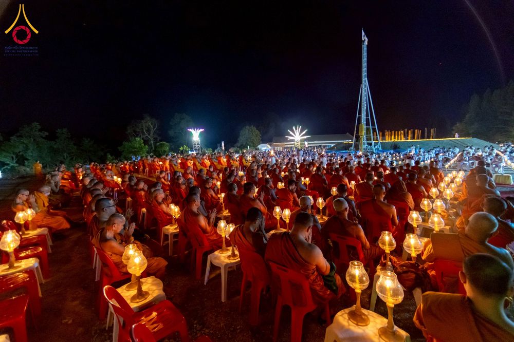 ภาพ No.275302:วันอาทิตย์ที่ 30 พฤศจิกายน พ.ศ. 2568 พิธีจุดประทีปถวายเป็นพุทธบูชา ณ ศูนย์ปฏิบัติธรรมระยอง (บ้านช่องลม)
