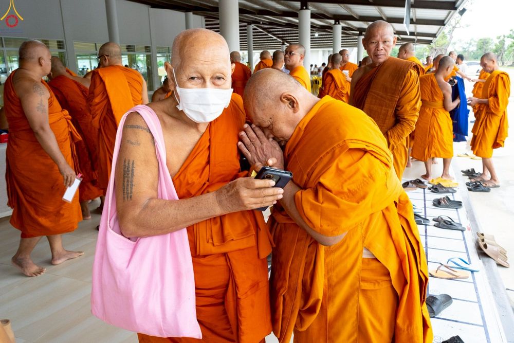 ภาพ No.245194:วันเสาร์ที่ 13 กันยายน พ.ศ. 2568 พิธีถวายสังฆทานแด่คณะสงฆ์ 323 วัด ปีที่ 21 ครั้งที่ 181 พิธีมอบกองทุนหนุนแรงใจช่วยครูใต้ ปีที่ 18 ครั้งทึ่ 144 และพิธีทำบุญอุทิศส่วนกุศลให้ผู้วายชนม์ ณ ศูนย์ปฏิบัติธรรมภาคใต้ จ.สงขลา