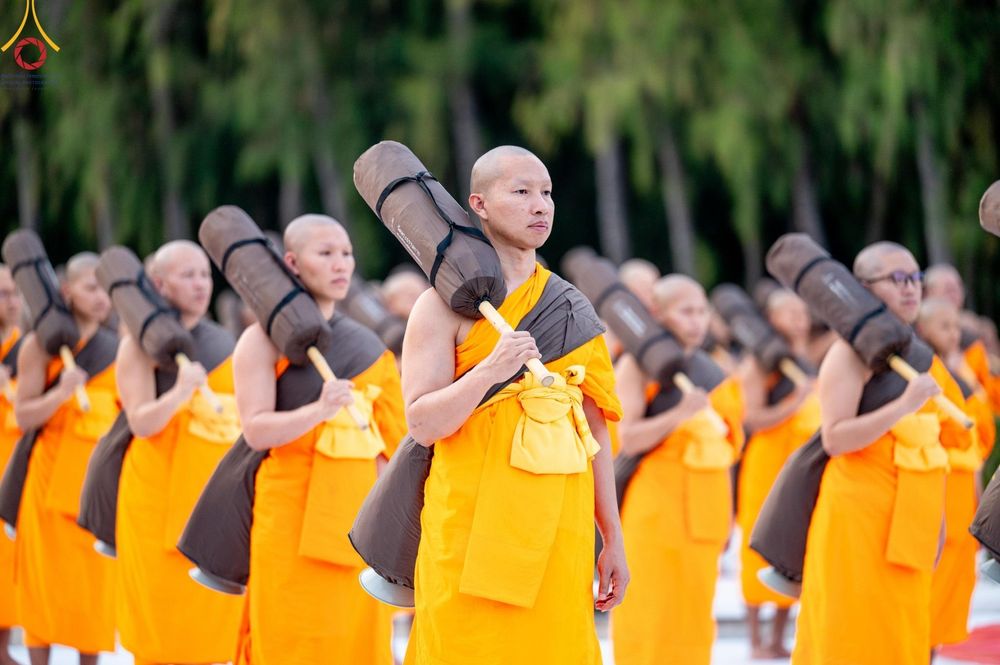 ภาพ No.186949:พระธรรมยาตราปฏิบัติธรรม และถ่ายภาพหมู่ประวัติศาสตร์ ปีที่ 13 ณ ลานทิศตะวันออก มหาวิหารพระมงคลเทพมุนี วัดพระธรรมกาย จ.ปทุมธานี วันเสาร์ที่ 28 ธันวาคม พ.ศ. 2567