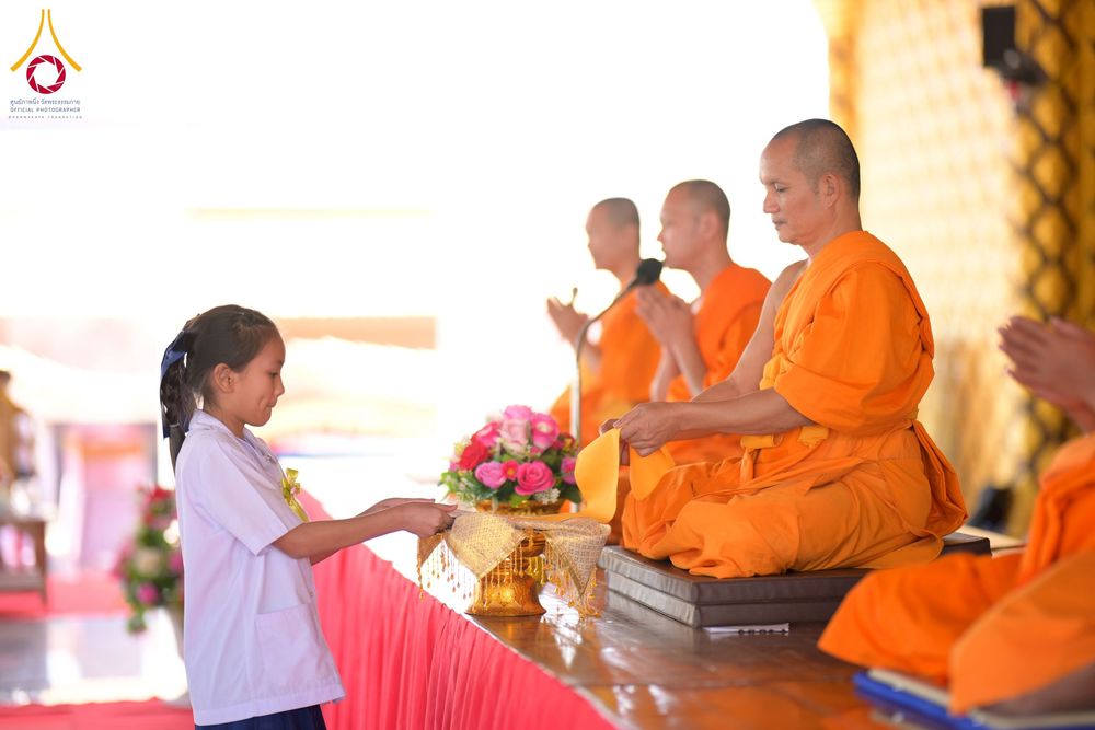 ภาพ No.274886:วันที่ 28 พฤศจิกายน พ.ศ. 2568 รวมพลังเด็กดี V-Star ผู้นำฟื้นฟูศีลธรรมโลก ประจำปี 2568 จังหวัดอุบลราชธานี ณ วัดป่าอุบลแก้ว อ.วารินชำราบ จ.อุบลราชธานี