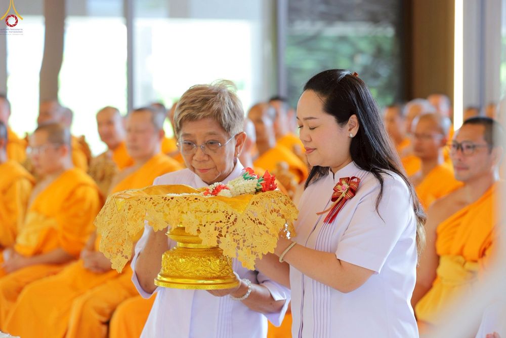 ภาพ No.249207:วันที่ 20 กันยายน พ.ศ. 2568 พิธีประดิษฐานรูปหล่อหลวงปู่วัดปากน้ำ ภาษีเจริญ ณ วิหารพระมงคลเทพมุนี (สด จนฺทสโร) ศูนย์ปฏิบัติธรรมภูเก็ต จ.ภูเก็ต