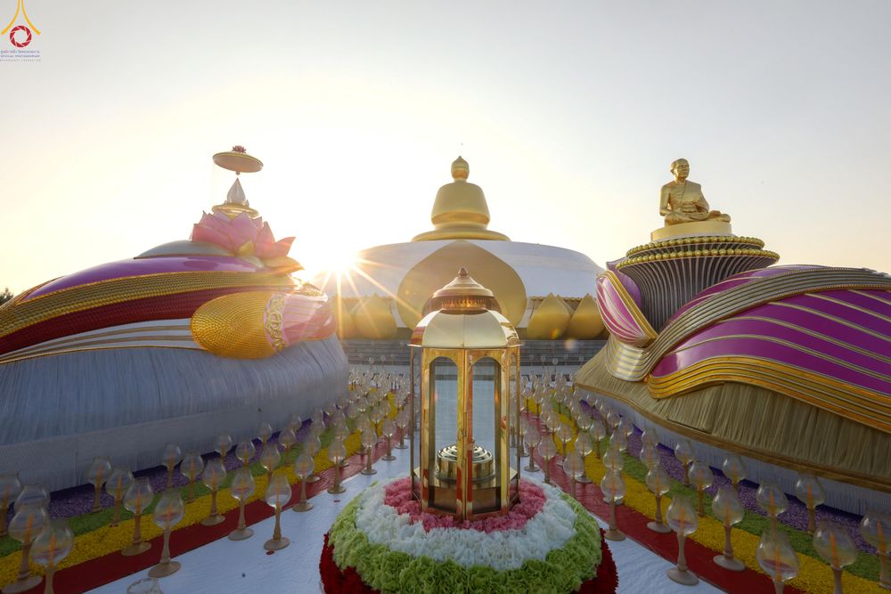 ภาพ No.302039:วันที่ 23 มกราคม พ.ศ. 2569 พิธีจุดประทีปธรรมถวายเป็นพุทธบูชา และบูชาธรรมมหาปูชนียาจารย์  ณ อนุสรณ์สถานลำดับที่ 5 สถานที่เผยแผ่วิชชาธรรมกายครั้งแรก อนุสรณ์สถานบางปลา วัดบางปลา อำเภอบางเลน จังหวัดนครปฐม ในโครงการธรรมยาตรา กตัญญูบูชา มหาปูชนียาจารย์ พระมงคล