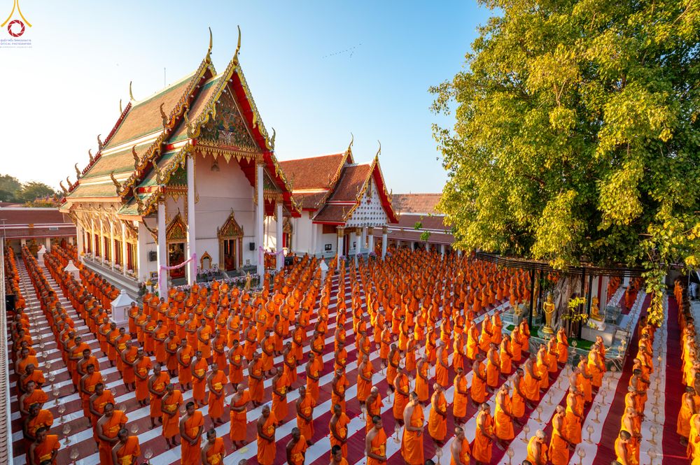 ภาพ No.293848:วันที่ 14 มกราคม พ.ศ. 2569 พิธีจุดประทีปถวายเป็นพุทธบูชา และบูชาธรรมมหาปูชนียาจารย์  ณ วัดสองพี่น้อง ต.ต้นตาล อ.สองพี่น้อง จ.สุพรรณบุรี ในโครงการธรรมยาตรา กตัญญูบูชา มหาปูชนียาจารย์ พระมงคลเทพมุนี(สด จนฺทสโร) พระผู้ปราบมาร อนุสรณ์สถาน 7 แห่ง ปีที่ 14