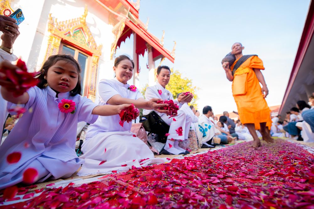ภาพ No.293042:วันที่ 11 มกราคม พ.ศ. 2569 พิธีต้อนรับพระธรรมยาตรา ณ อนุสรณ์สถานลำดับที่ 3 (ภาพชุดที่ 2) สถานที่เกิดในเพศสมณะ วัดสองพี่น้อง อำเภอสองพี่น้อง จังหวัดสุพรรณบุรี ในโครงการธรรมยาตรา กตัญญูบูชา มหาปูชนียาจารย์ พระมงคลเทพมุนี(สด จนฺทสโร) พระผู้ปราบมาร อนุสรณ์สถ