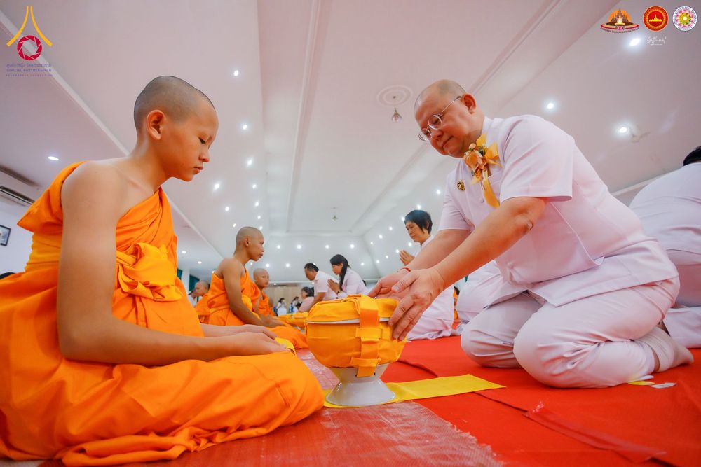 ภาพ No.283699:วันเสาร์ที่ 20 ธันวาคม  2568 พิธีบรรพชาสามเณร ณ ประเทศอินโดนีเซีย