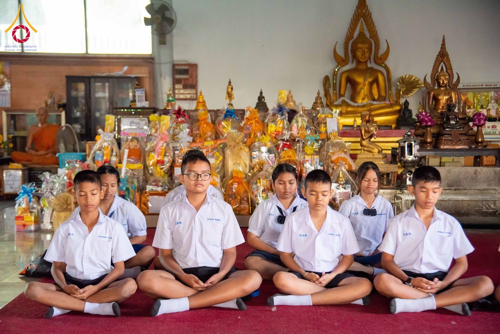 ภาพ No.305071:วันที่ 28 มกราคม พ.ศ. 2569 พิธีทอดผ้าป่าทำนุบำรุงศาสนสถาน ณ วัดเกิดการอุดม อ.คลองหลวง จ.ปทุมธานี ในโครงการธรรมยาตรา กตัญญูบูชา มหาปูชนียาจารย์ พระมงคลเทพมุนี(สด จนฺทสโร) พระผู้ปราบมาร อนุสรณ์สถาน 7 แห่ง ปีที่ 14