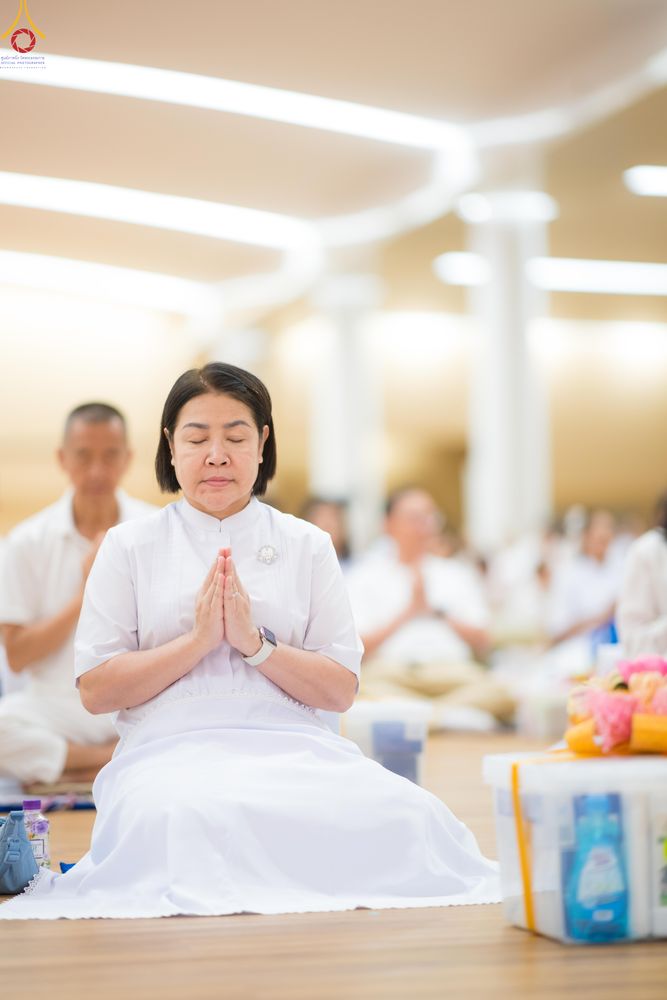 ภาพ No.280550:วันที่ 28 ธันวาคม พ.ศ.2568 พิธีถวายอุปกรณ์ทำความสะอาด ณ ห้องแก้วสารพัดนึก วัดพระธรรมกาย