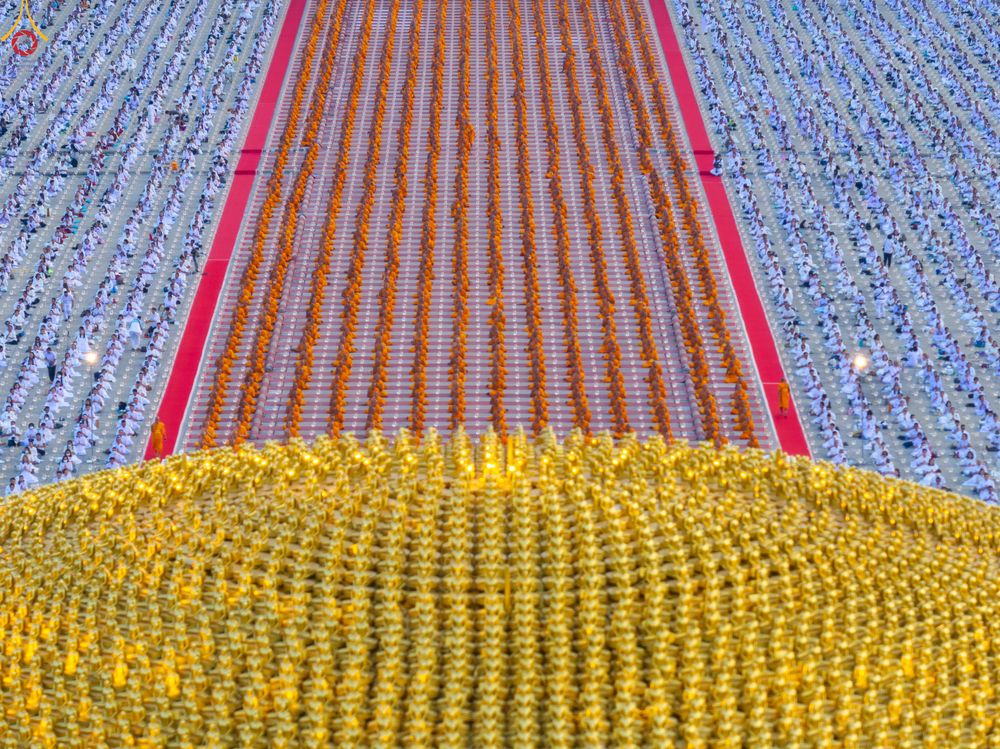 ภาพ No.307411:วันที่ 31 มกราคม พ.ศ. 2569 พิธีจุดประทีปธรรมถวายเป็นพุทธบูชา  และบูชาธรรมมหาปูชนียาจารย์ (ภาพชุดที่ 2) ณ วัดพระธรรมกาย ปทุมธานี ในโครงการธรรมยาตรา กตัญญูบูชา มหาปูชนียาจารย์ พระมงคลเทพมุนี(สด จนฺทสโร) พระผู้ปราบมาร อนุสรณ์สถาน 7 แห่ง ปีที่ 14