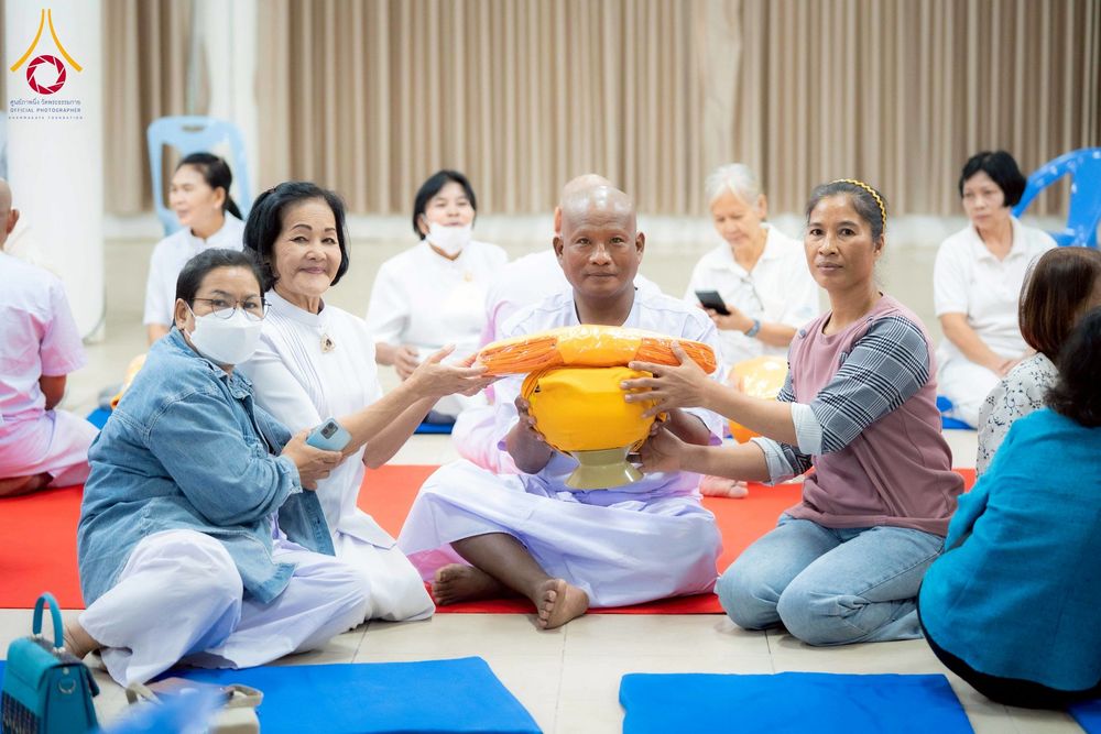 ภาพ No.278273:วันศุกร์ที่ 5 ธันวาคม พ.ศ. 2568 (วันพ่อแห่งชาติ) พิธีบรรพชาอุปสมบทหมู่ธรรมทายาท จำนวน 16 รูป โครงการบรรพชาอุปสมบทหมู่ รุ่นบูชาธรรมมหาปูชนียาจารย์ ประจำปี 2568  ณ ศูนย์ปฏิบัติธรรมและอบรมเยาวชนพระนครศรีอยุธยา จ.พระนครศรีอยุธยา