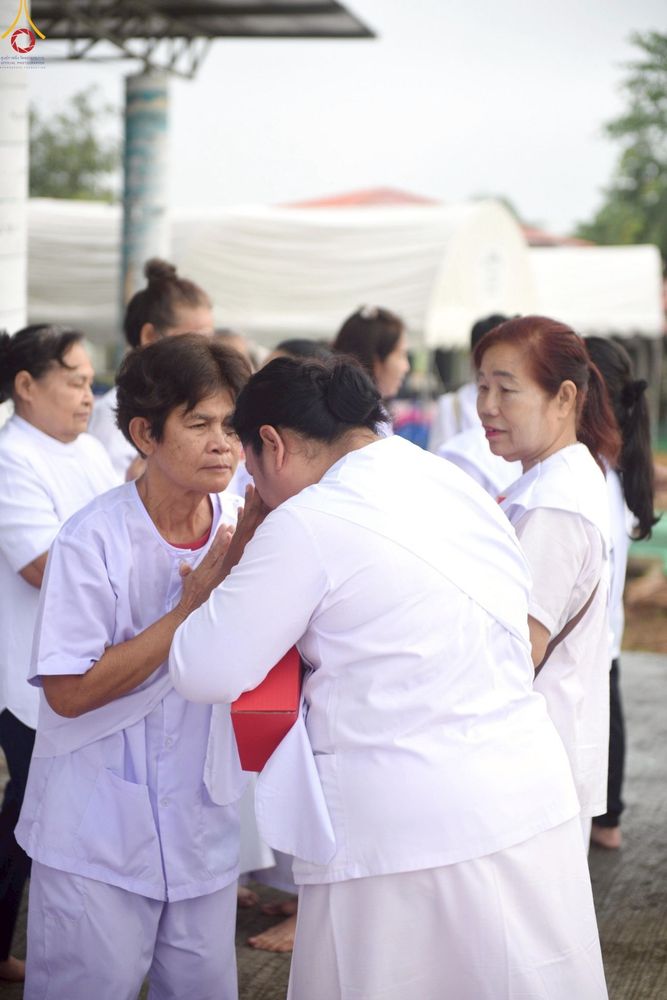 ภาพ No.249009:วันที่ 26-28 กันยายน พ.ศ. 2568 โครงการอบรมอุบาสกแก้ว อุบาสิกาแก้ว รุ่นที่ 3 ตัวแทนทอดกฐินสามัคคีทั่วไทย 30,000 วัด  ณ ศูนย์ปฏิบัติธรรมวิหารแดง อ.วิหารแดง จ.สระบุรี