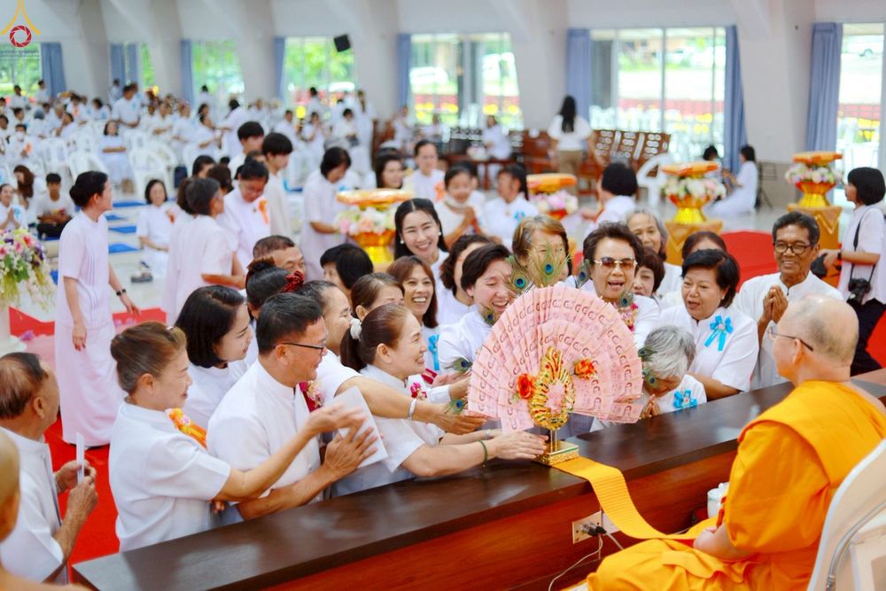 ภาพ No.261086:วันอังคารที่ 14 ตุลาคม พ.ศ. 2568 พิธีทอดกฐินสามัคคี "สร้างองค์พระเจดีย์เพื่อสร้างสันติภาพโลก" ขนาดหน้าตัก 10 เมตร ณ ศูนย์ปฏิบัติธรรมระยอง(บ้านช่องลม) ตำบลบางบุตร อำเภอบ้านค่าย จังหวัดระยอง