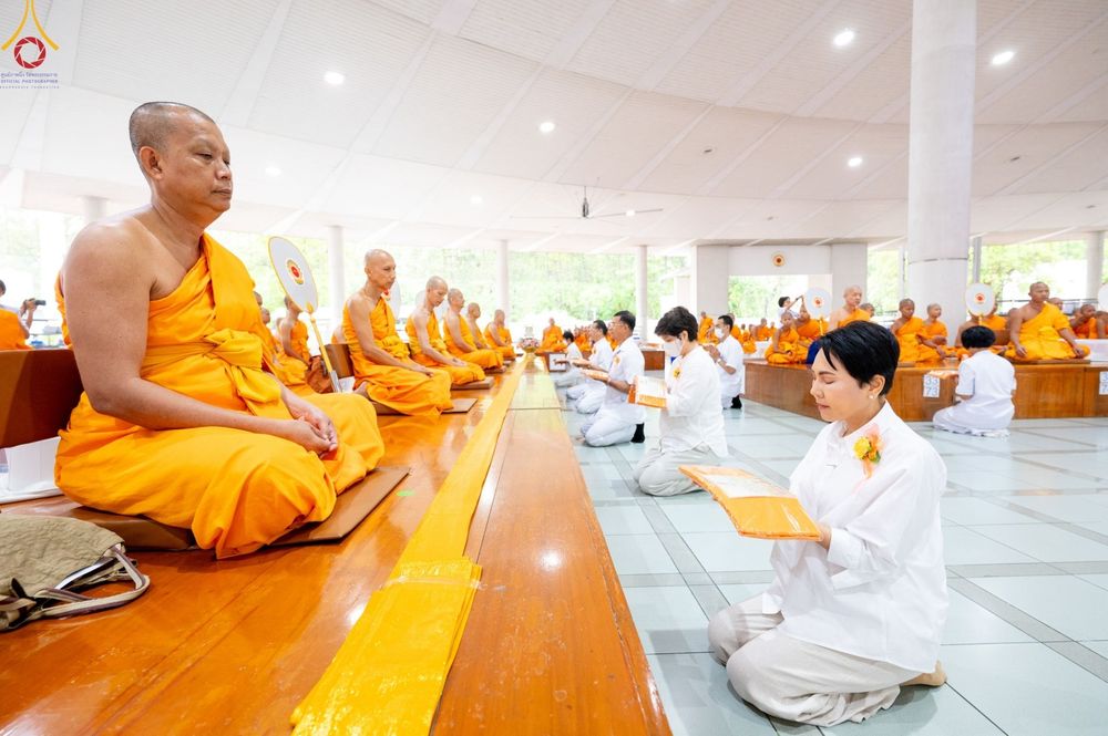 ภาพ No.136179:พิธีบุพเปตพลี ครั้งที่ 150 ร่วมอุทิศบุญให้แก่หมู่ญาติที่ล่วงลับไปแล้ว และสืบทอดอายุพระพุทธศาสนา วันอังคารที่ 7 พฤษภาคม พ.ศ. 2567 ( วันพระ แรม 14 ค่ำ เดือน 5 ) ณ หอฉันคุณยายอาจารย์ฯ วัดพระธรรมกาย