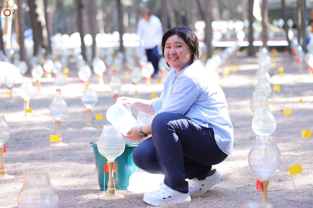 ภาพ No.300464:ภาพเบื้องหลังอาสาสมัครรวมใจ ชุดที่ 3 ในโครงการธรรมยาตรา กตัญญูบูชา มหาปูชนียาจารย์ พระมงคลเทพมุนี(สด จนฺทสโร) พระผู้ปราบมาร อนุสรณ์สถาน 7 แห่ง ปีที่ 14