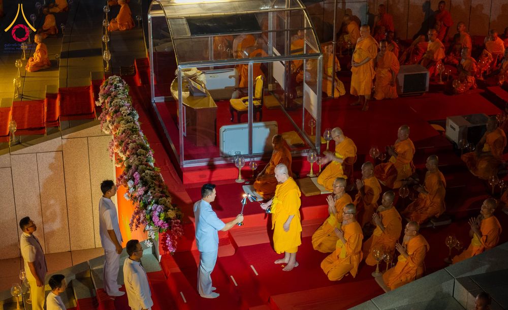ภาพ No.312240:วันอังคารที่ 3 มีนาคม พ.ศ.2569 พิธีเวียนประทักษิณและจุดมาฆประทีป (ภาพชุดที่ 2) ณ ลานธรรมพระมหาธรรมกายเจดีย์ วัดพระธรรมกาย
