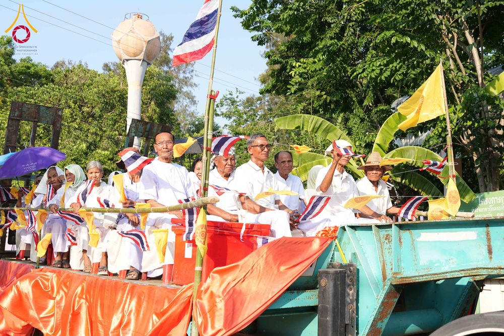 ภาพ No.323279:วันอาทิตย์ที่ 19 เมษายน พ.ศ. 2569 พิธีเจริญพระพุทธมนต์สมโภช “พระพุทธเมตตา” อัญเชิญพระบรมสารีริกธาตุ เพื่อบรรจุและประดิษฐาน ณ เกศมาลา “พระพุทธเมตตา” พระประธานในศาลาการเปรียญวัดหนองเต่า ณ วัดหนองเต่า ต.บึงพะไล อ.แก้งสนามนาง จ.นครราชสีมา