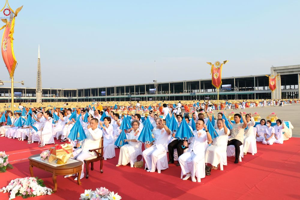 ภาพ No.324961:วันที่ 22 เมษายน พ.ศ.2569 (วันคุ้มครองโลก) พิธีถวายมหาสังฆทาน 40,000 กว่าวัดทั่วประเทศ (ชุดที่ 2) ณ ลานธรรม พระมหาธรรมกายเจดีย์ วัดพระธรรมกาย