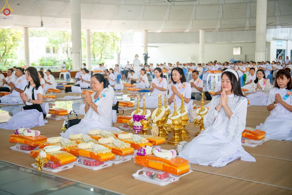 ภาพ No.317570:วันพฤหัสบดีที่ 2 เมษายน พ.ศ.2569 พิธีบุพเปตพลี ครั้งที่ 180 ณ หอฉันคุณยายอาจารย์ฯ วัดพระธรรมกาย