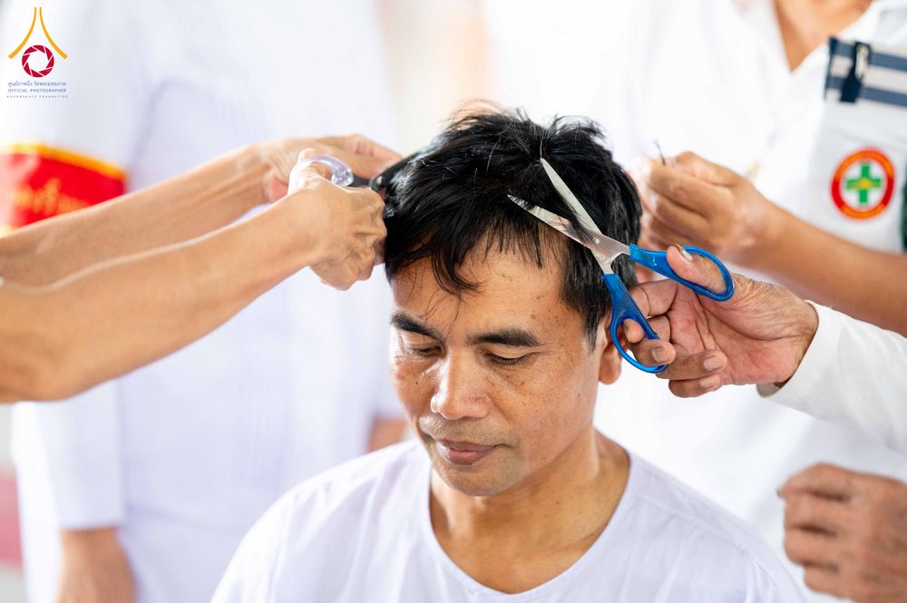 ภาพ No.339771:วันที่ 19 กรกฎาคม พ.ศ.2569 พิธีตัดปอยผม โครงการบวชพระนานาชาติ AEC และ WAB รุ่นที่ 10 THE AEC & INTERNATIONAL ORDINATION PROGRAM ณ มหารัตนวิหารคด 30 วัดพระธรรมกาย ปทุมธานี