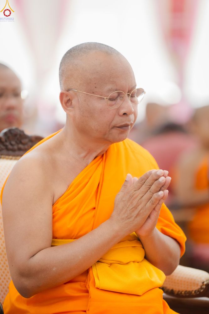 ภาพ No.331829:วันพฤหัสบดีที่ 4 มิถุนายน พ.ศ.2569 พิธีต้อนรับเปรียญธรรม 9 ประโยค และเปรียญธรรม 6 ประโยค  ณ อาคารธรรมสภา วัดบ้านขุน ต.บ่อหลวง อ.ฮอด จ.เชียงใหม่