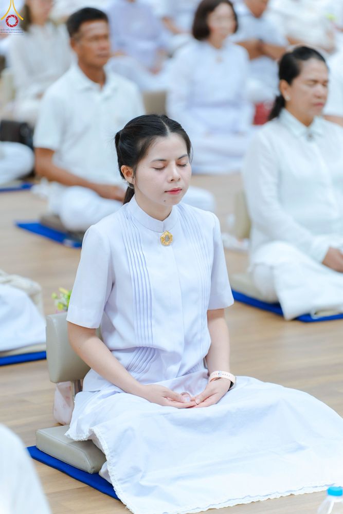 ภาพ No.343577:วันที่ 16 สิงหาคม พ.ศ.2569 พิธีถวายคิลานเภสัช และอุปกรณ์ทางการแพทย์ ณ ห้องแก้วสารพัดนึก2 วัดพระธรรมกาย