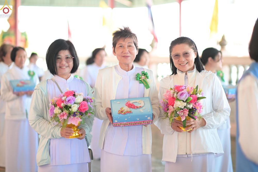 ภาพ No.291197:วันที่ 9 มกราคม พ.ศ. 2569 พิธีทอดผ้าป่าทำนุบำรุงศาสนสถาน ณ วัดนาราภิรมย์ อ.บางเลน จ.นครปฐม ในโครงการธรรมยาตรา กตัญญูบูชา มหาปูชนียาจารย์ พระมงคลเทพมุนี(สด จนฺทสโร) พระผู้ปราบมาร อนุสรณ์สถาน 7 แห่ง ปีที่ 14