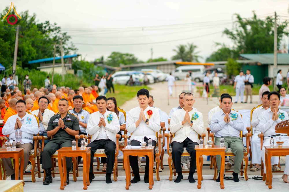 ภาพ No.330313:วันเสาร์ที่ 30 พฤษภาคม พ.ศ.2569 พิธีทำบุญฉลองครบรอบ 117 ปี เมืองเชียงดาว  ตักบาตรพระ 1,112 รูป และ พิธีทักษิณานุปาทานแด่พระนเรศวรมหาราช ณ ตลาดฟ้าเพียงดาว อ.เชียงดาว จ.เชียงใหม่