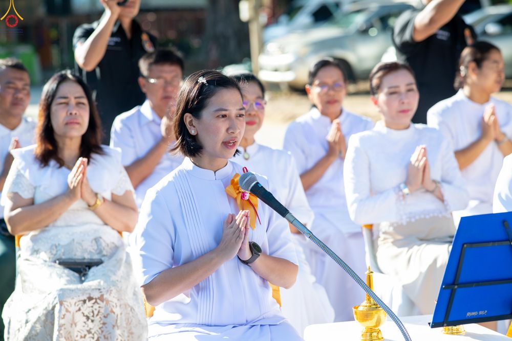ภาพ No.339155:วันเสาร์ที่ 27 มิถุนายน พ.ศ. 2569 พิธีตักบาตรแด่คณะสงฆ์ 323 วัด 4 จังหวัดชายแดนภาคใต้ พิธีถวายสังฆทานแด่คณะสงฆ์ 323 วัด ปีที่ 22 ครั้งที่ 187 พิธีมอบกองทุนหนุนแรงใจช่วยครูใต้ ปีที่ 19 ครั้งที่ 150 และพิธีทำบุญอุทิศส่วนกุศลให้ผู้วายชนม์