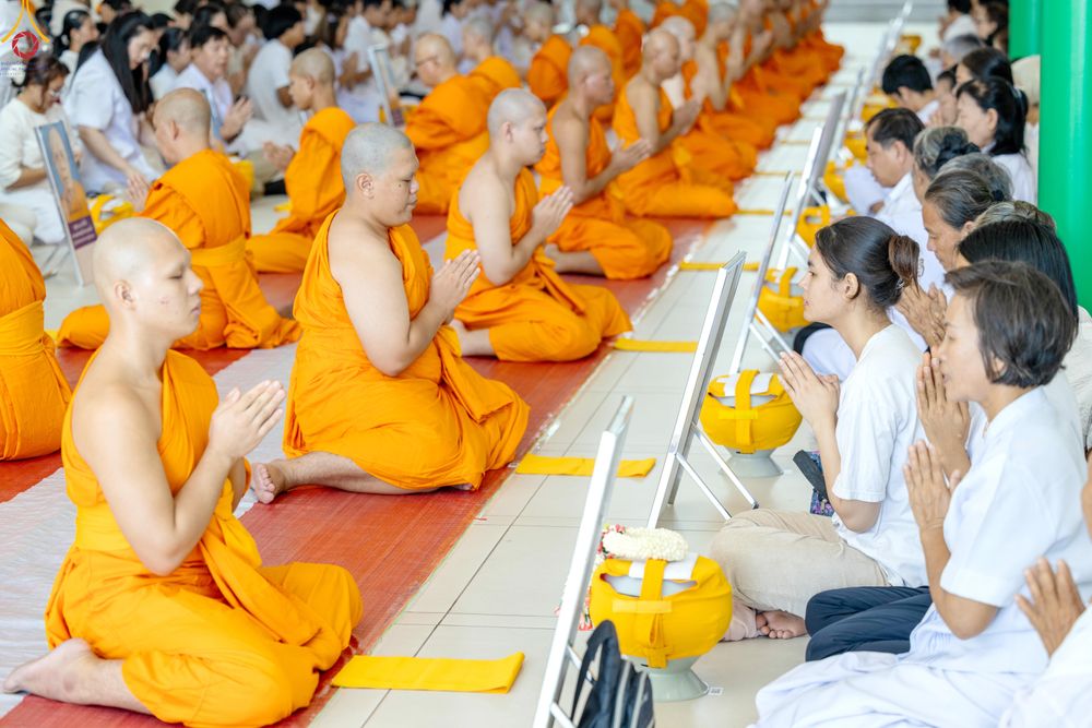 ภาพ No.335352:วันเสาร์ที่ 13 มิถุนายน พ.ศ.2569 พิธีขอบรรพชา , พิธีขอสรณคมน์และศีล , พิธีถวายบาตร , พิธีอุปสมบท โครงการอุปสมบทหมู่ผู้บริหาร รุ่นที่ 16 , โครงการอุปสมบทหมู่ธรรมทายาท  ระดับอุดมศึกษา รุ่นที่ 53 (ภาคฤดูฝน) ณ โบสถ์พระไตรปิฏก วัดพระธรรมกาย