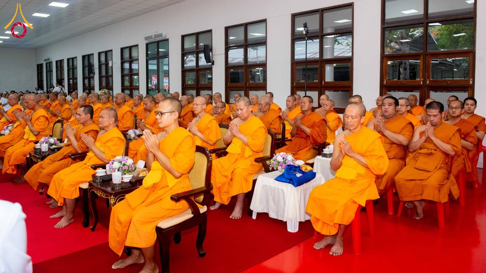 ภาพ No.316222:วันเสาร์ที่ 28 มีนาคม พ.ศ. 2569 พิธีบำเพ็ญกุศล คุณพ่อณรงค์ จินตมากุล  สิริอายุ 99 ปี 11 เดือน โยมบิดา พระครูปลัดรัตนวีรวัฒน์ (รังสฤษดิ์ อิทฺธิจินตโก) ที่ปรึกษาเจ้าคณะจังหวัดปทุมธานี เจ้าอาวาสวัดพระธรรมกาย  ณ ห้องปลูกศรัทธา 2 วัดพระธรรมกาย ปทุมธานี