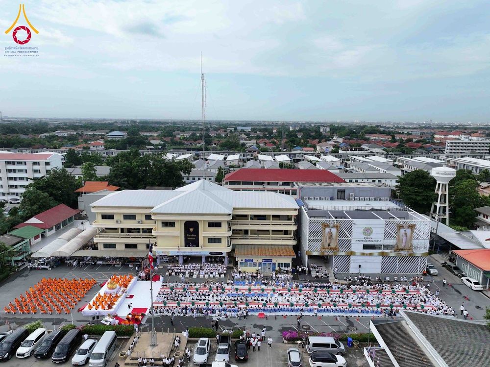 ภาพ No.346978:วันอาทิตย์ที่ 30 สิงหาคม พ.ศ. 2569  พิธีทำบุญตักบาตรพระ 123 รูป เนื่องในโอกาสครบรอบ 122 ปี แห่งการก่อตั้งอำเภอคลองหลวง จังหวัดปทุมธานี ณ บริเวณหน้าที่ว่าการอำเภอคลองหลวง