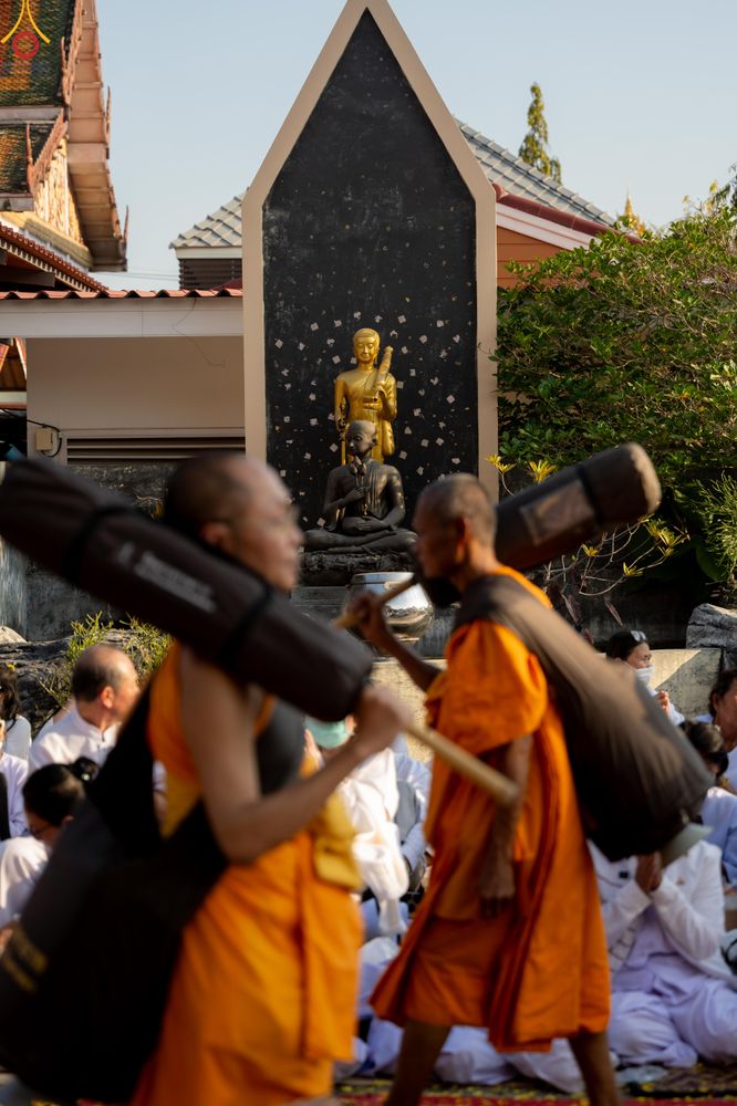 ภาพ No.295358:วันที่ 16 มกราคม พ.ศ. 2569 พิธีต้อนรับพระธรรมยาตรา อนุสรณ์สถานลำดับที่ 4 (ภาพชุดที่ 2) สถานที่เกิดด้วยกายธรรม ณ วัดโบสถ์บน ต.บางคูเวียง จ.นนทบุรี ในโครงการธรรมยาตรา กตัญญูบูชา มหาปูชนียาจารย์ พระมงคลเทพมุนี(สด จนฺทสโร) พระผู้ปราบมาร อนุสรณ์สถาน 7 แห่ง ปี